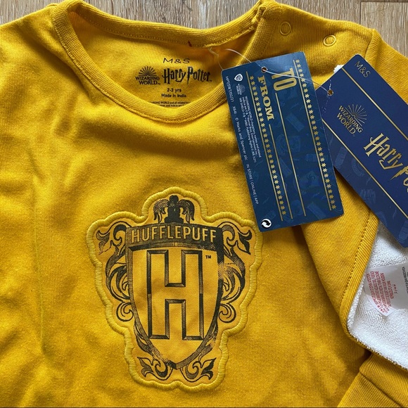 Harry Potter Hufflepuff Onesie Pajama & Bandana Set by Marks and Spencer - Picture 5 of 11